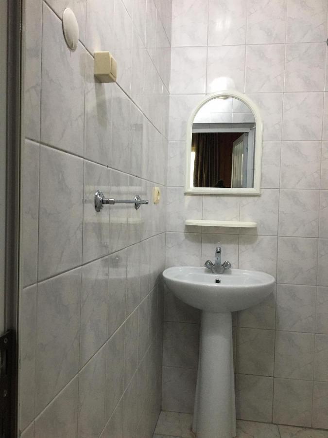 Guest House Roman/Гоніо Екстер'єр фото