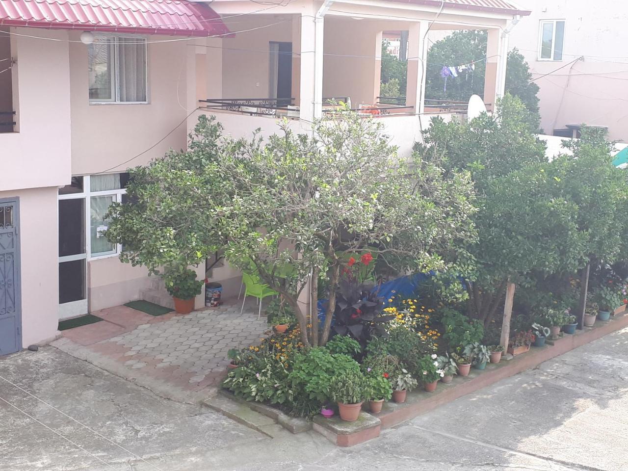 Guest House Roman/Гоніо Екстер'єр фото